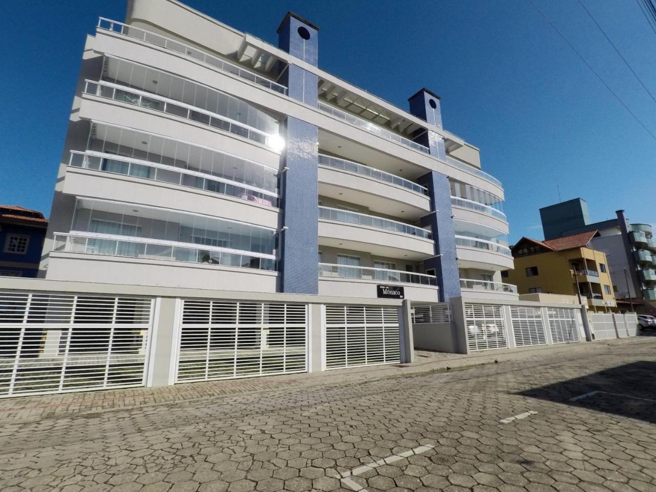 Ed Monaco, 150 Metros Da Praia De Bombas Bombinhas Luaran gambar